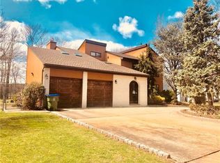 867 Grove Ave, Edison, NJ 08820