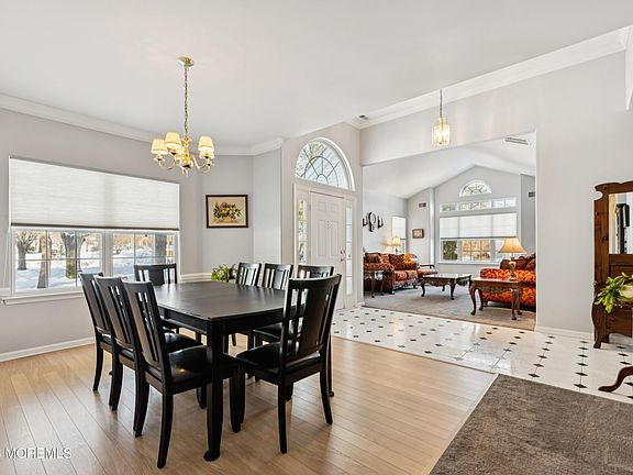 5th image of 2 Belvedere Drive S
