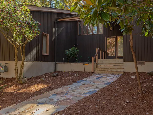 645 Wellington Dr, Chapel Hill, NC 27514