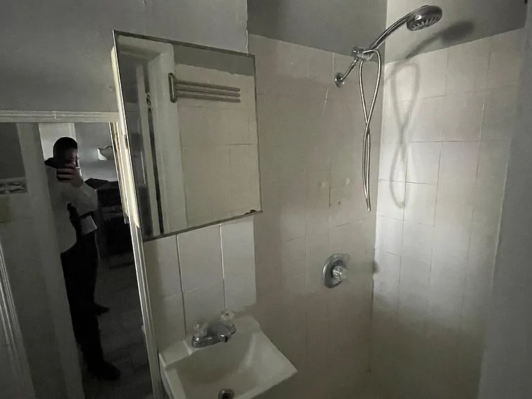 219 Magnolia Ave #3L — Photo 6