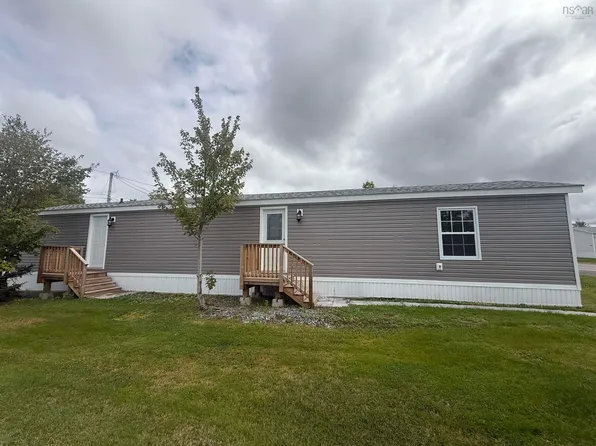 31 Johns Pass, Antigonish, NS B2G 0E7