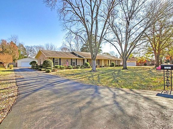 2nd image of 2210 Coontree Ct
