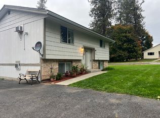 202 S Washington Ave #B, Deer Park, WA 99006