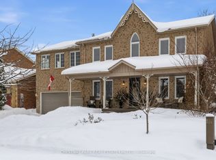 4 Galloway Cres, Uxbridge, ON L9P 1W8