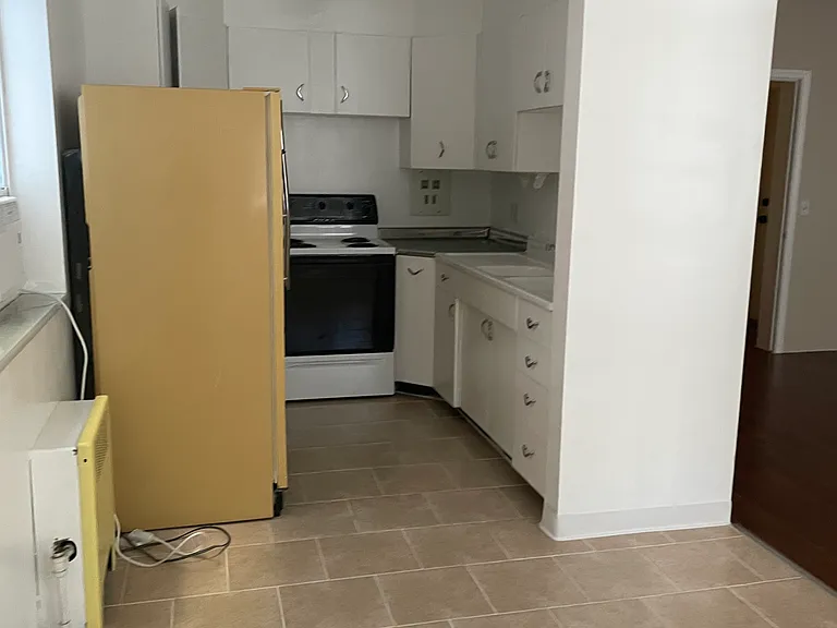 120 Court St #4 — Photo 8