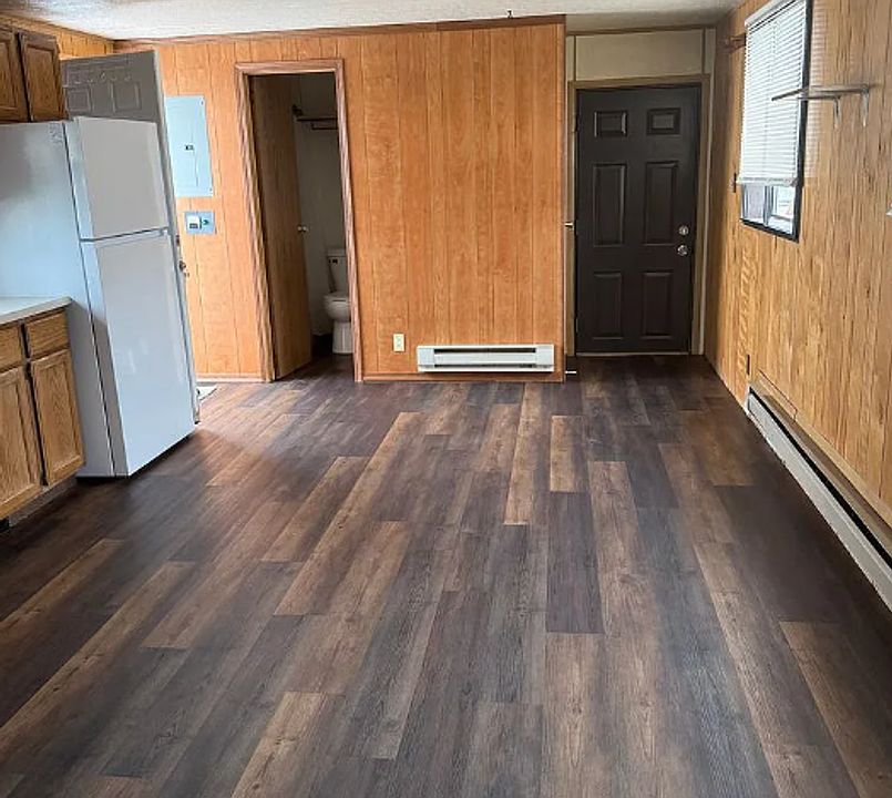 1st image of 2296 Doane Ln #A