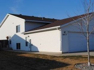 2017 50th St S, Fargo, ND 58103