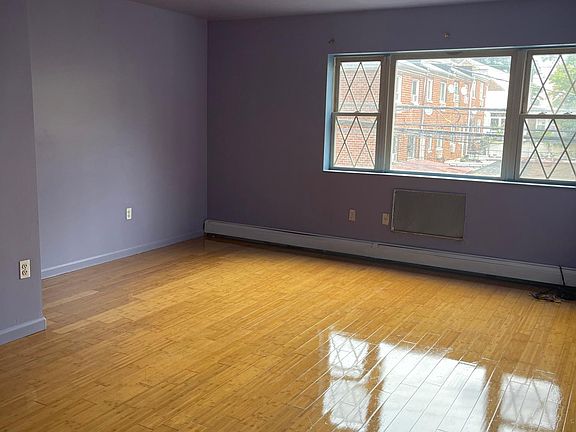 4th image of 3019 Barker Ave Floor 2