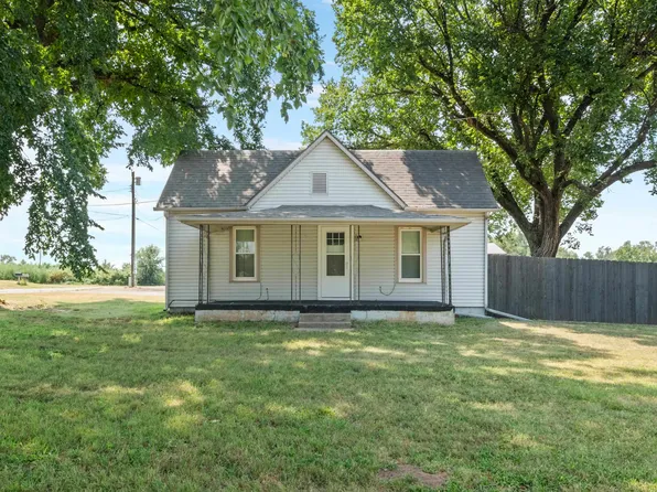 627 S Raff St, Kingman, KS 67068