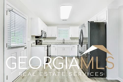 4th image of 144 Floresta Dr