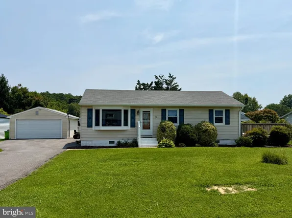 1609 Crab Alley Dr, Chester, MD 21619