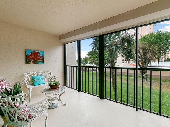 5th image of 1041 S Collier Blvd APT 103