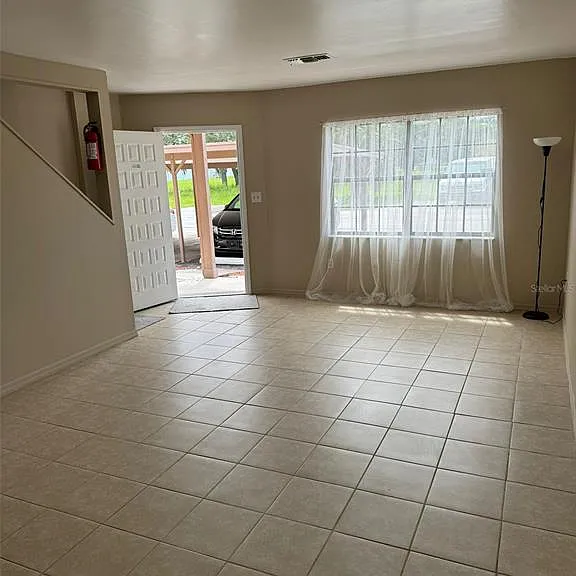 8563 Pilgrim Ct — Photo 3