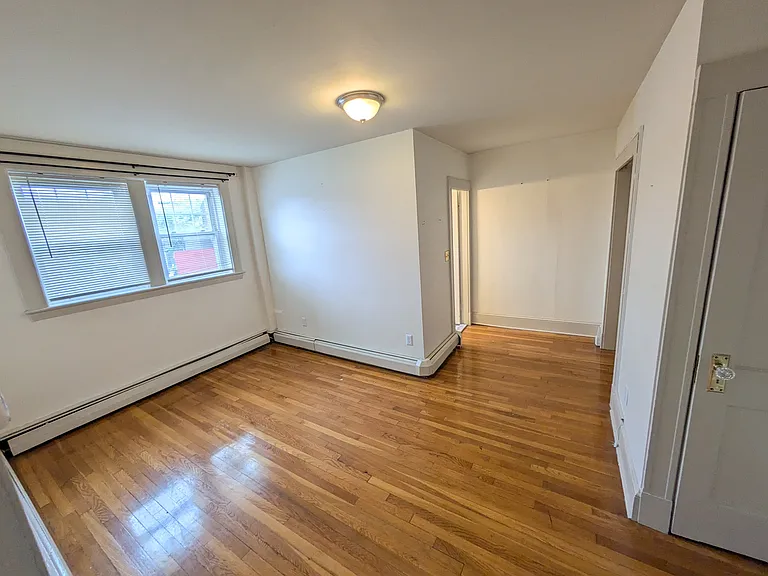 20 Grove St — Photo 2