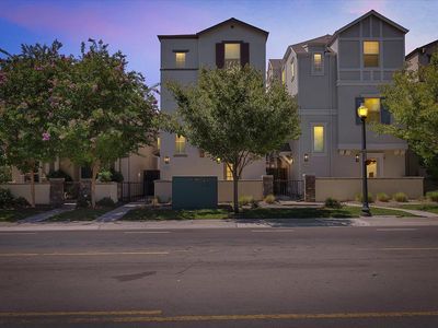 487 McClatchy Way, Sacramento, CA, 95818