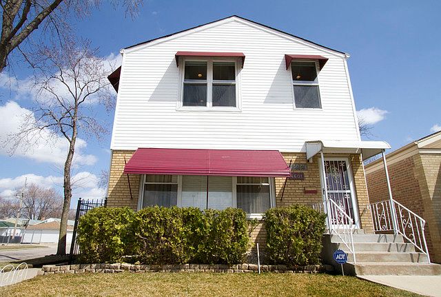 1st image of 4601 S Laramie Ave