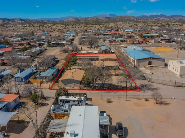 720 School St, Espanola, NM 87532