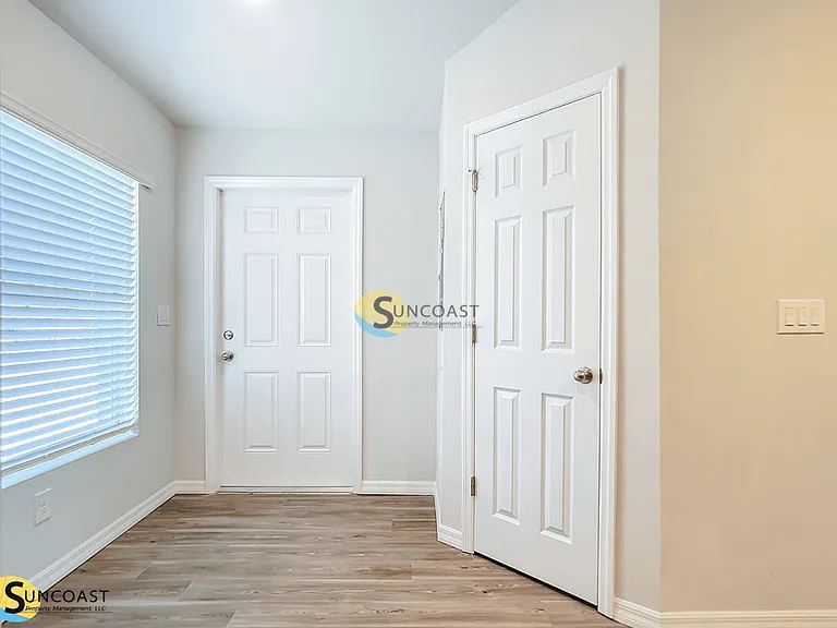 27078 Adams St — Photo 11