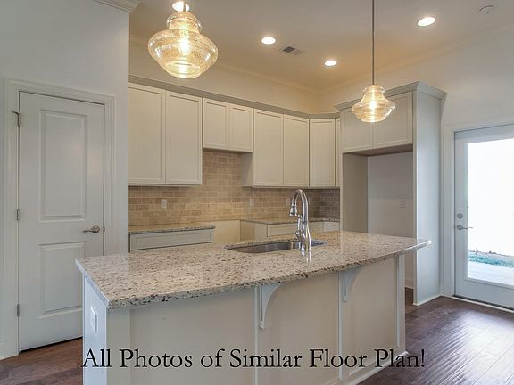 3rd image of 3413 Cortona Way