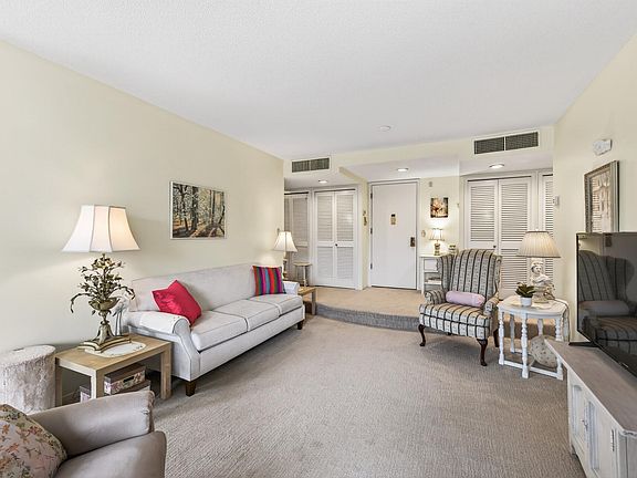4th image of 3412 Oak Ridge Rd APT 317