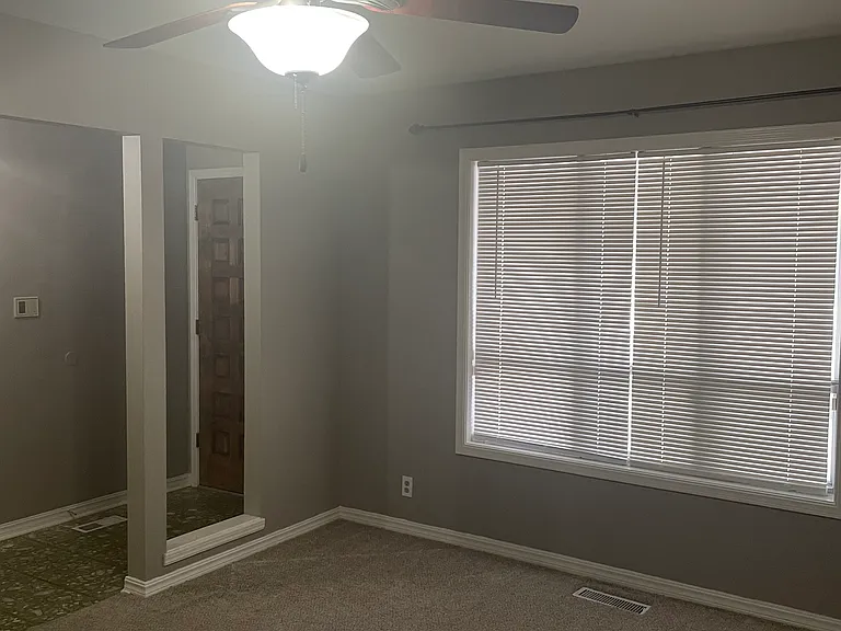 10832 E 26th Pl — Photo 2