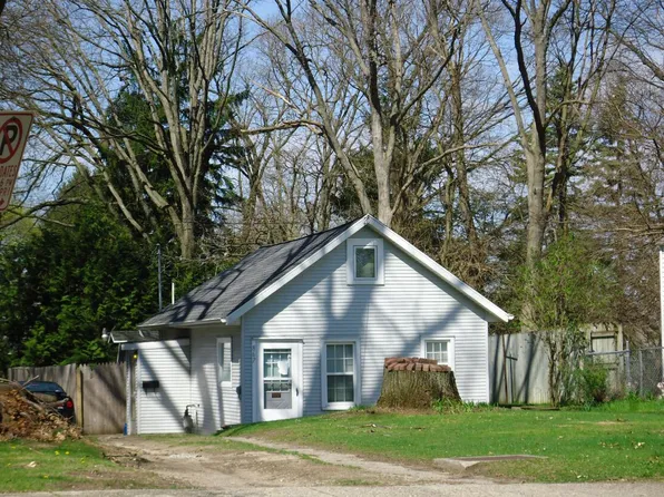 867 Spring Ave NE, Grand Rapids, MI 49503