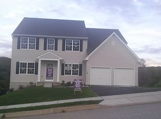 195 Azalea Dr, Windsor, PA 17366