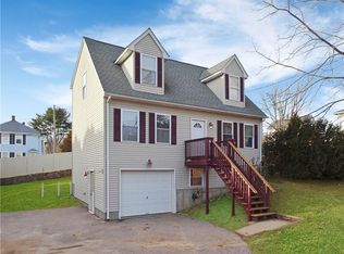 30 Pearl St, Westerly, RI 02891