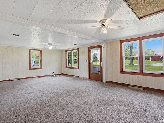 4th image of 3405 W Coon Lake Rd