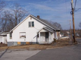 202 W Locust St, Paris, MO 65275