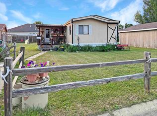 1215 Coolidge Ave, Minot, ND 58701