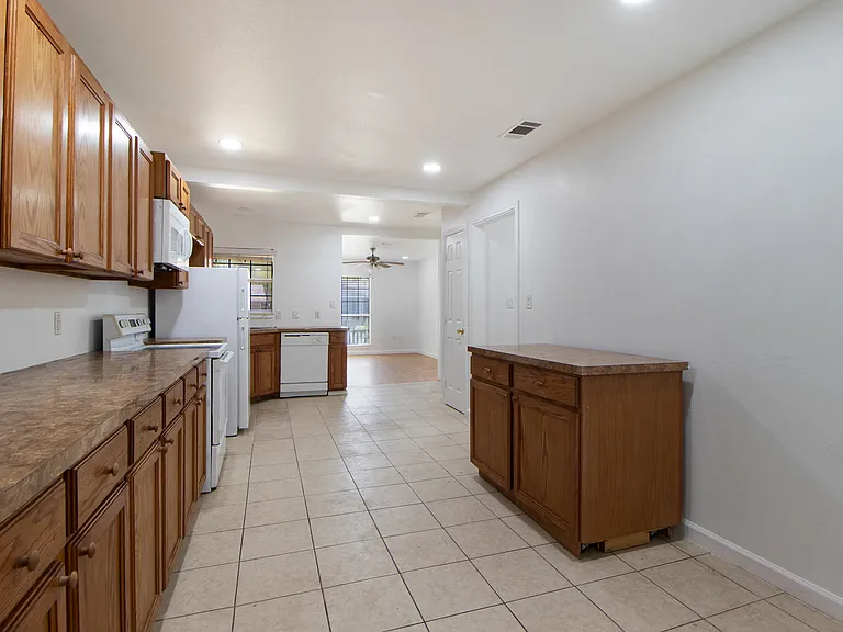2707 Judy Dr — Photo 8