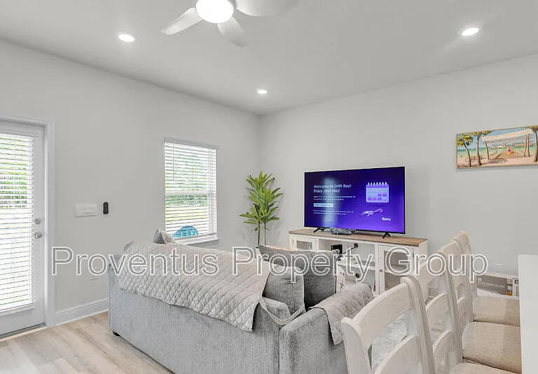 5724 Sandy Walk St — Photo 11