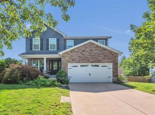 550 Prentice Dr, Saint Peters, MO 63376