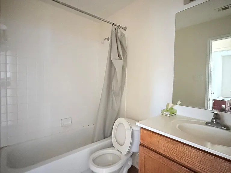 8621 Talyne Chaise Cir #B — Photo 12