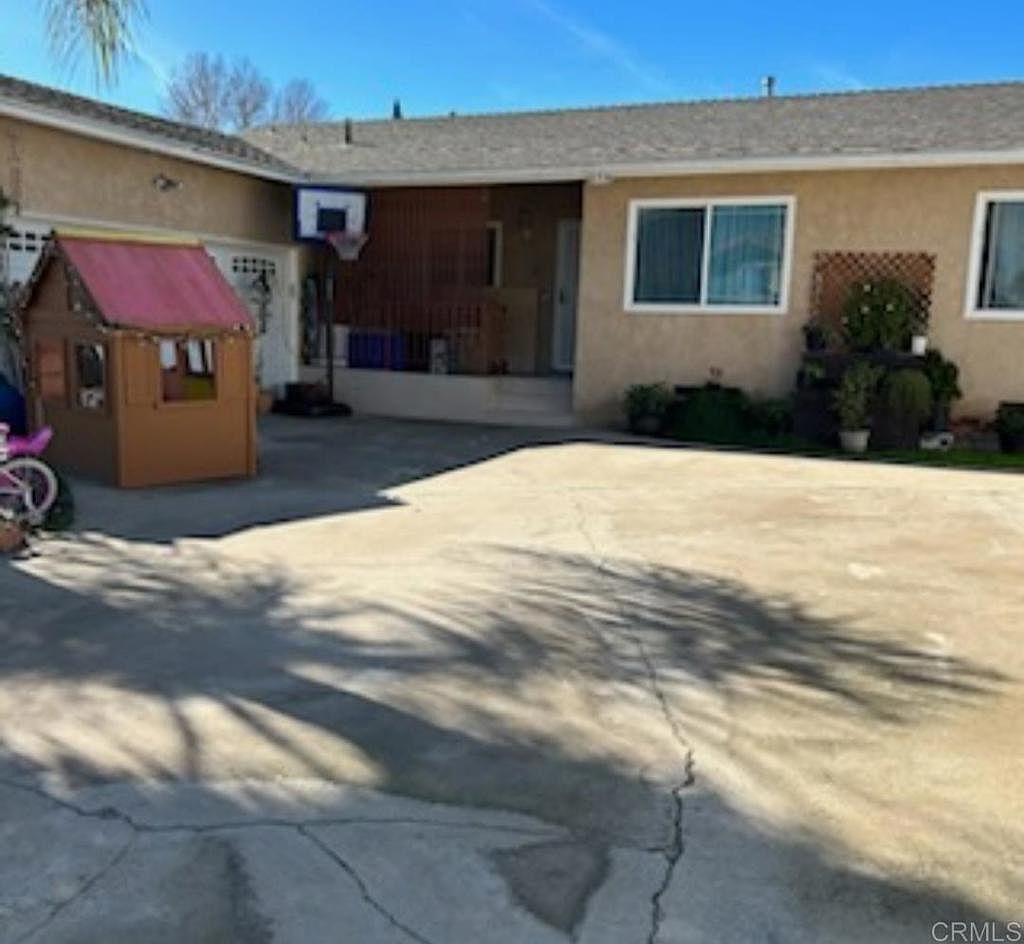 654 La Presa Ave, Spring Valley, CA 91977 MLS PTP2400525 Zillow