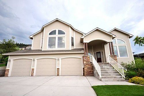 3rd image of 714 Spanish Peaks Dr
