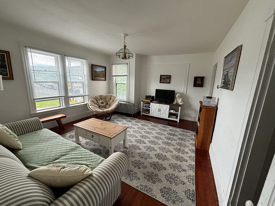 380 Main St #2