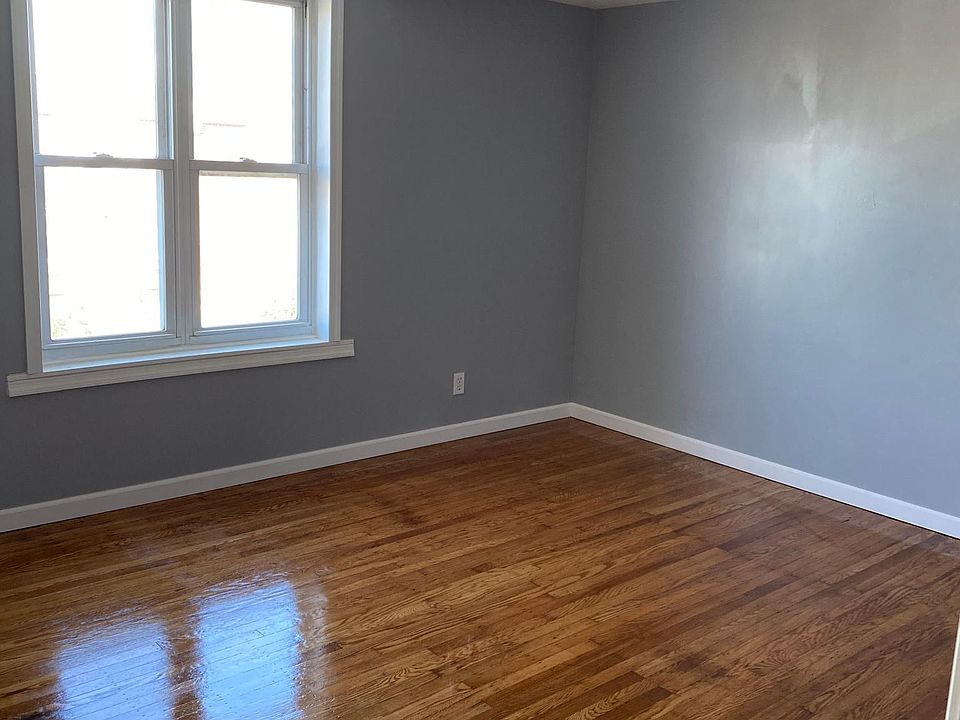 1st image of 524 Van Kirk St #1