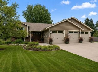 947 Sherman Rd, Hudson, WI 54016