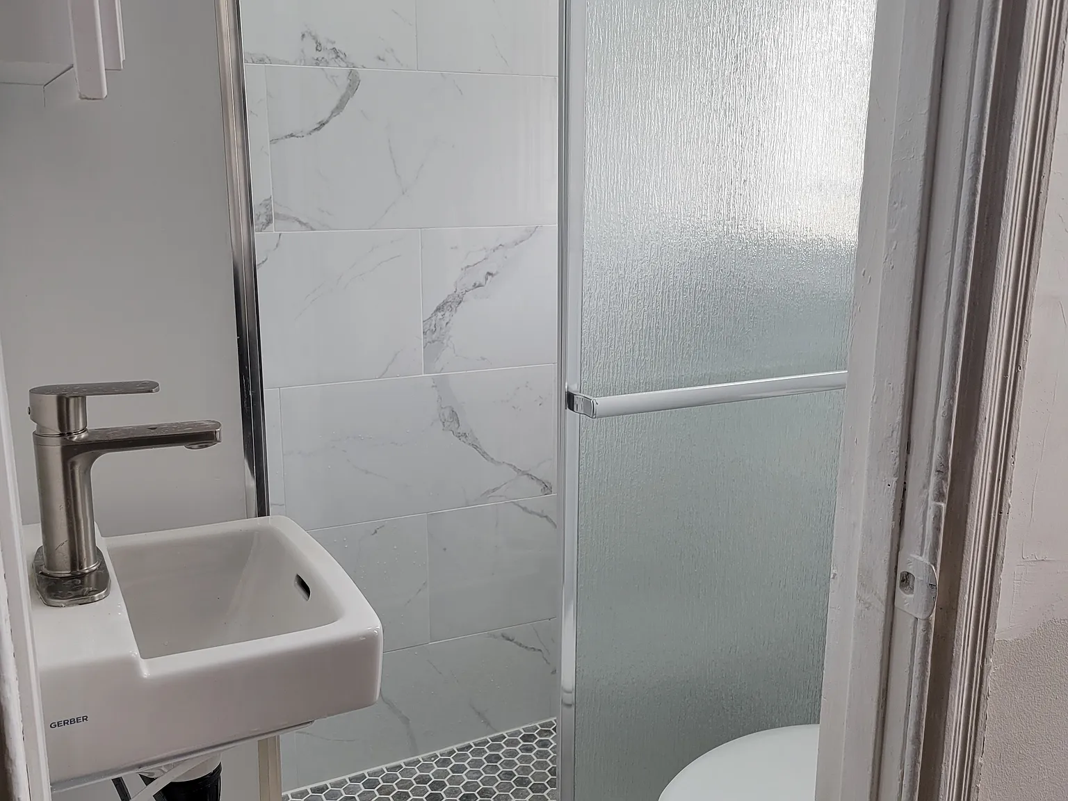 1 bed, $900 — Photo 3