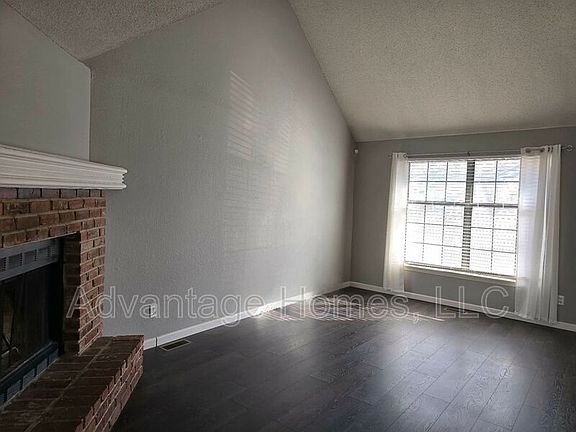 4th image of 304 W 132nd St