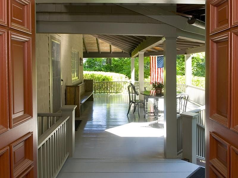 Country Retreat in Historic Silvermine