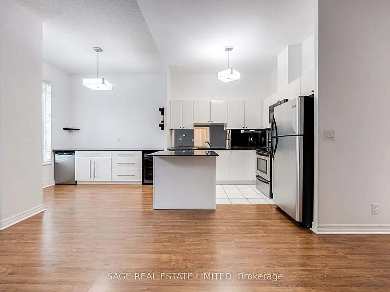 212 Eglinton Ave E #205 — Photo 7