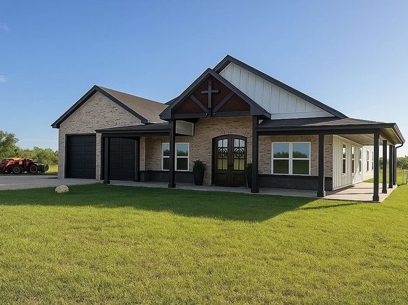 1115 Private Road 3390