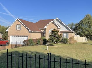 112 Emma Dr, Portland, TN 37148