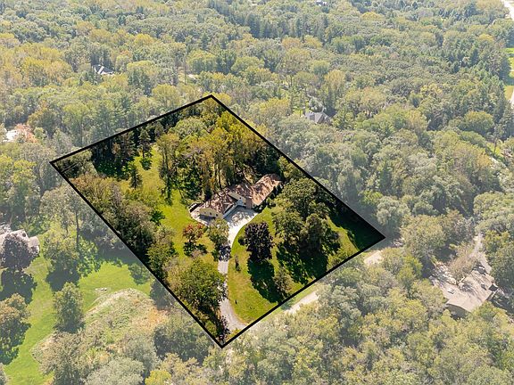 5th image of 2011 Merrihills Dr SW