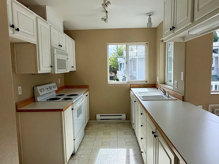 16252 Audubon St #203 — Photo 5