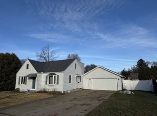 1009 Montpelier Ave, Erie, PA 16505