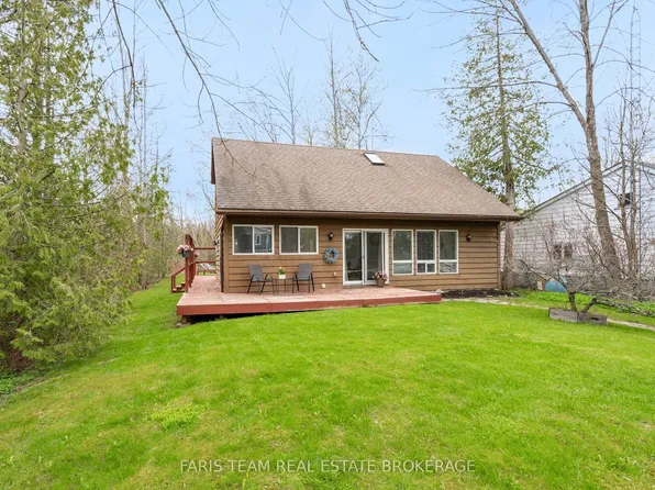 2720 Ireton St, Innisfil, ON L9S 2J2